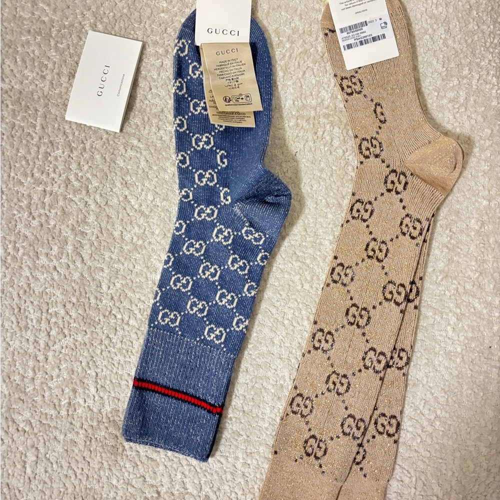 Gucci Men's Blue and Tan Logo Socks